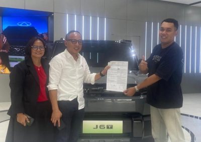 Serah terima mobil chery bogor oleh sales mobil chery foto (7)